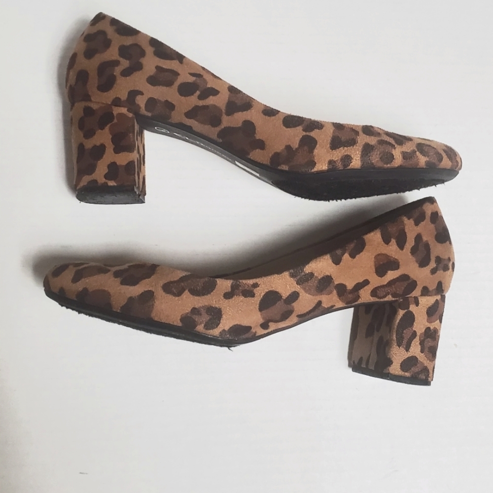 Chinese Laundry Ada animal print round toe pump heels 7.5 M - Picture 3 of 9
